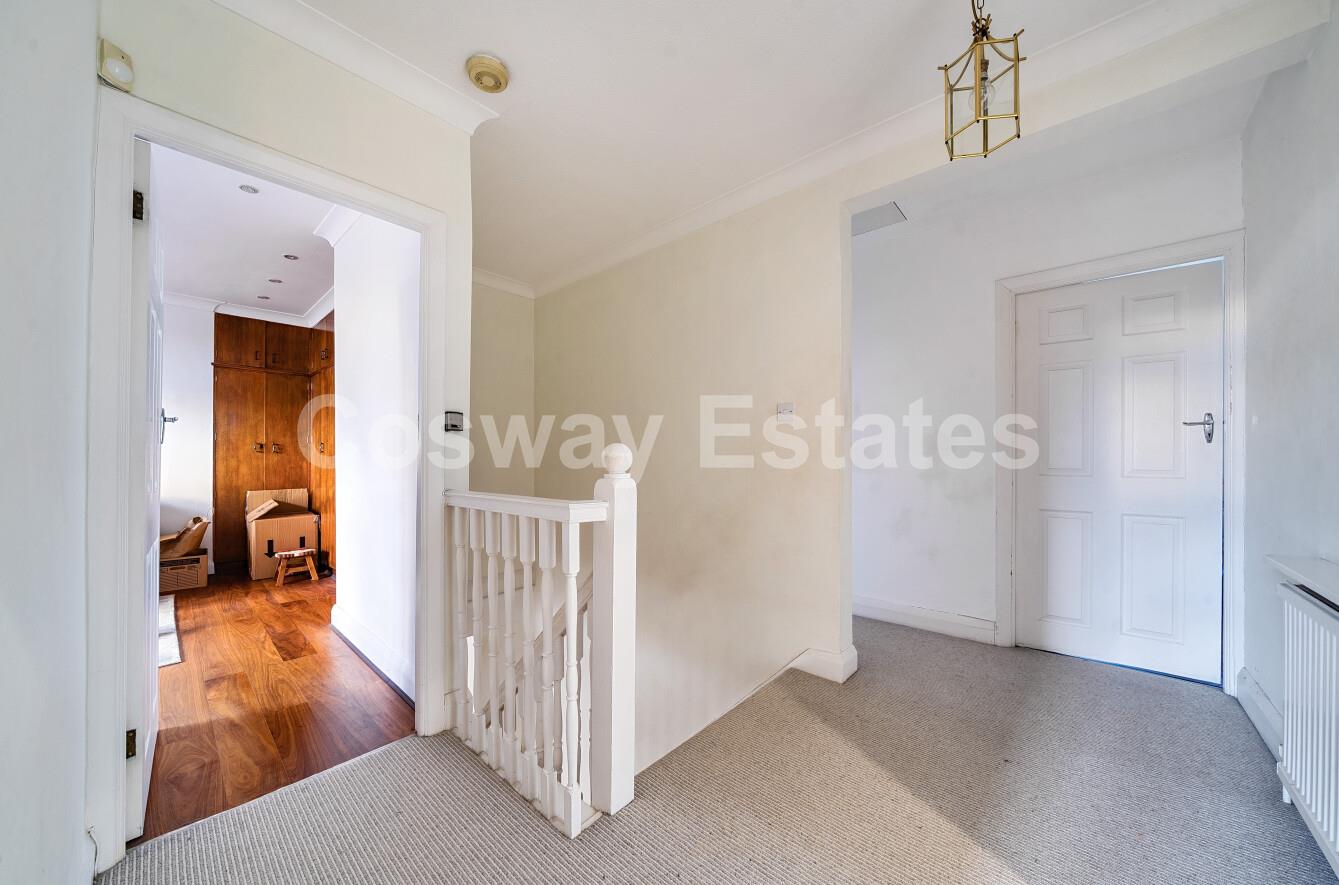 Copthall Gardens, Mill Hill, NW7, London